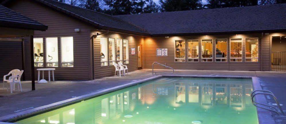 Whispering Woods Resort Welches Eksteriør billede